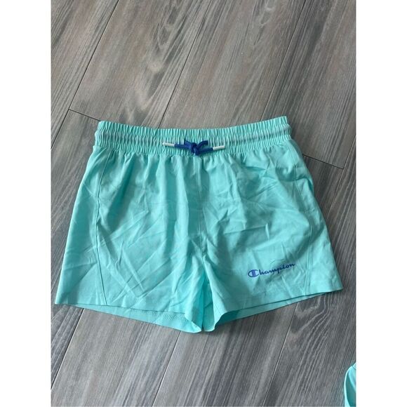 NWT Champion hoodie, t-shirts & shorts bundle, Girls Size M - Picture 5 of 6